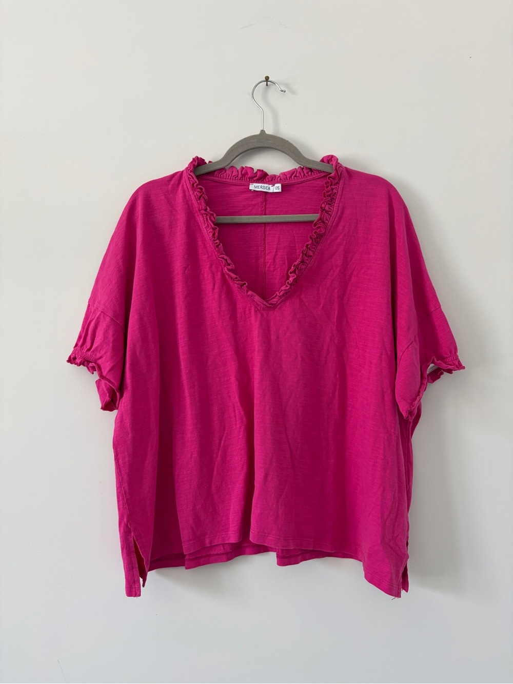 Mersea Amelia Ruffle T Shirt V Neck Oversized Casual Top One Size Raspberry - Picture 2 of 10
